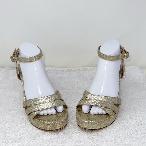 Naturalizer women’s gold snake Mallory ankle strap sandals/ heels size 8.5 wide - Picture 2 of 16